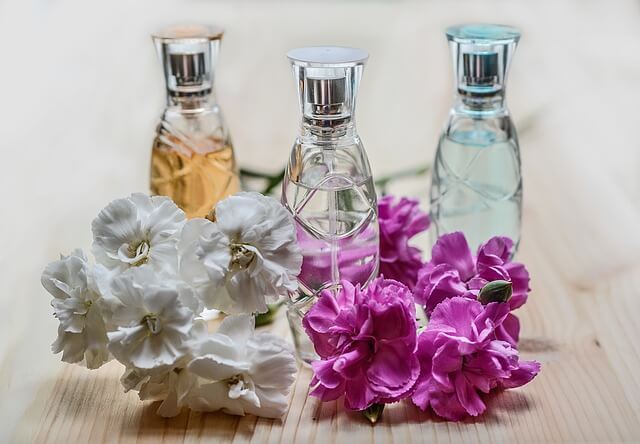 perfume-1433653_640